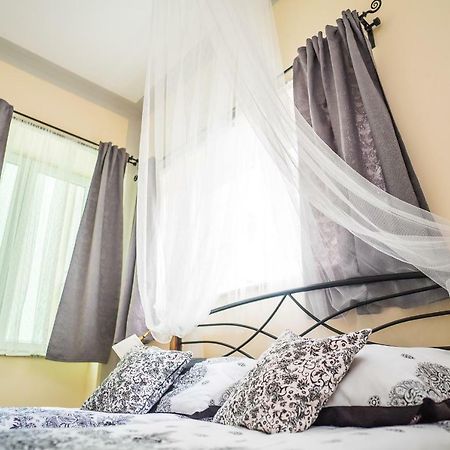 Boutique Hostel Kings N' Queens Zágráb Kültér fotó