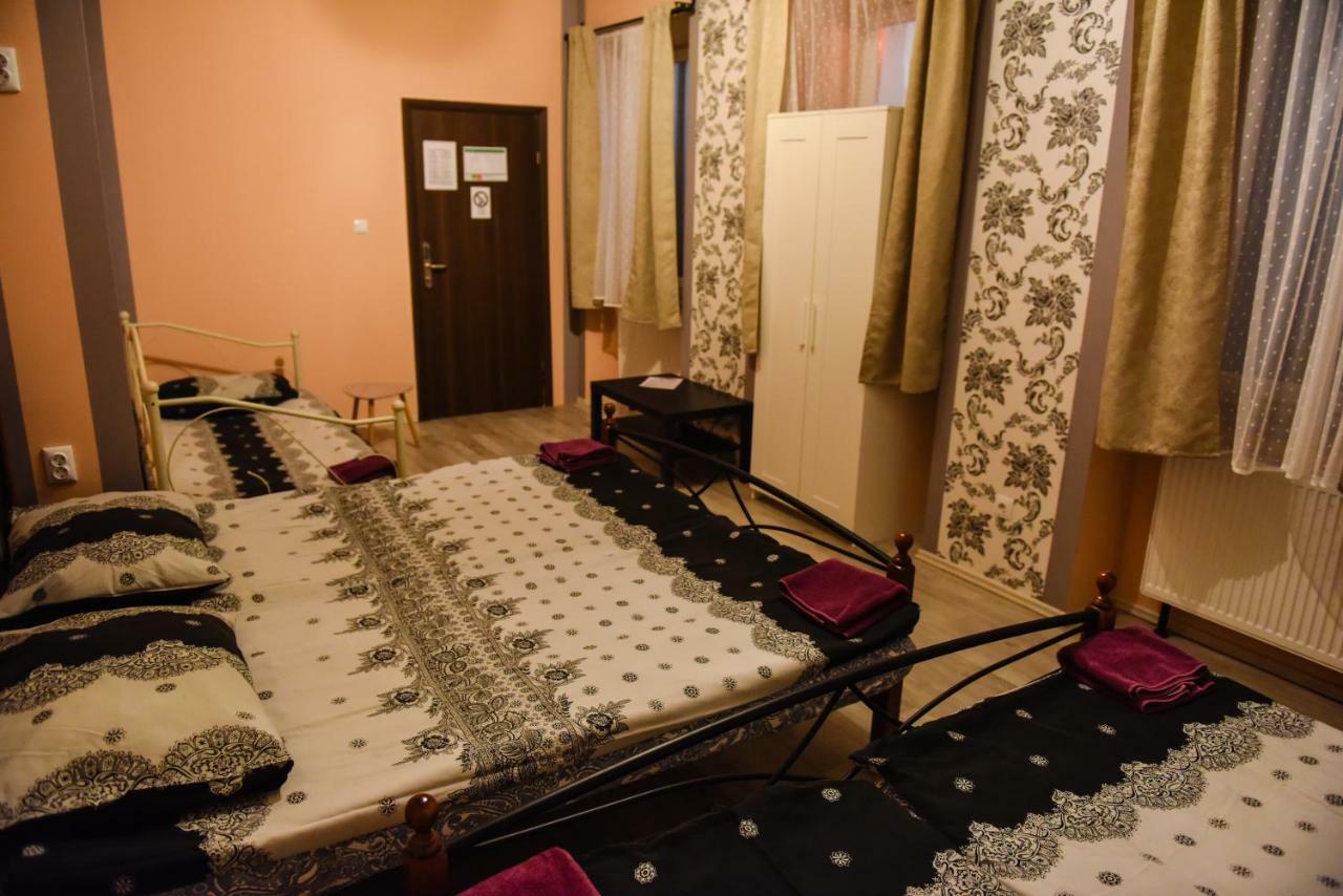 Boutique Hostel Kings N' Queens Zágráb Kültér fotó