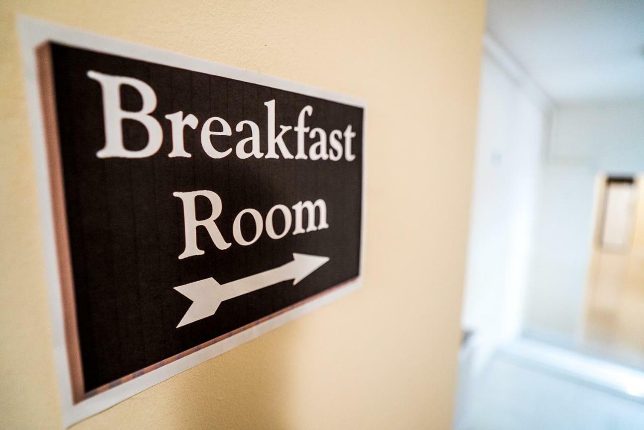 Boutique Hostel Kings N' Queens Zágráb Kültér fotó