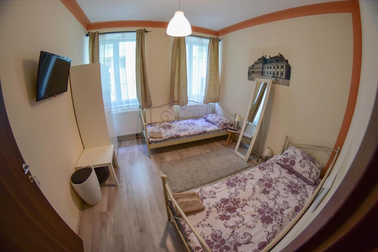 Boutique Hostel Kings N' Queens Zágráb Kültér fotó